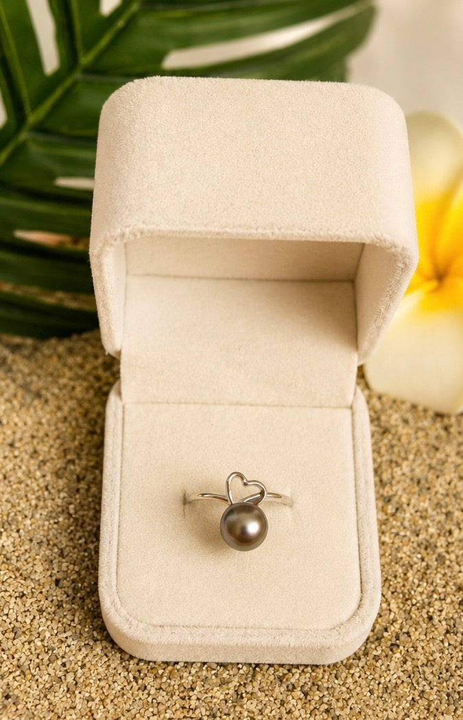 Bague HUAHINE en argent 925 avec perle de Tahiti grise de 8,2 mm et motif cœur